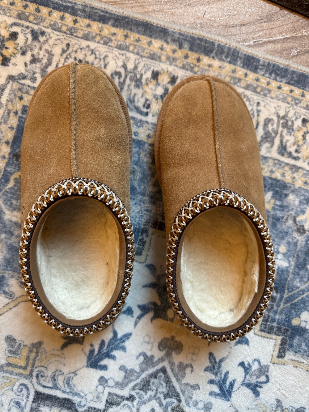 Ugg Tasman